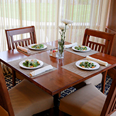 Square table at Oros Dining Room